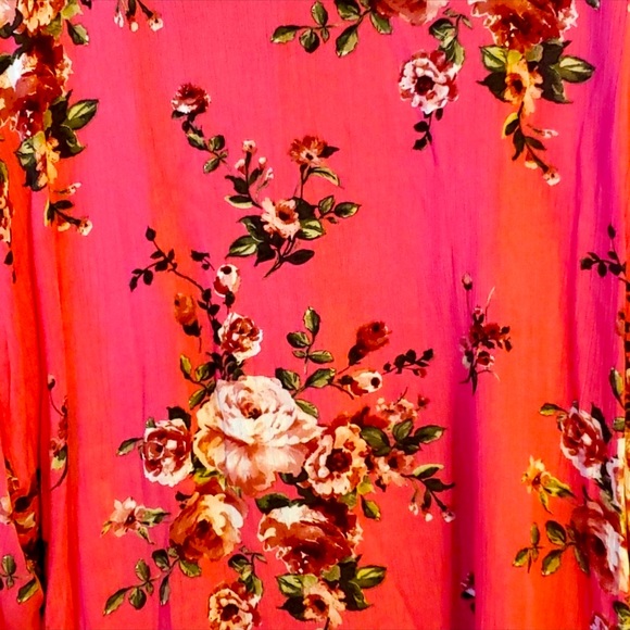 2 HONEYME curvy - Bright Pink Floral Cardigan - Picture 3 of 5